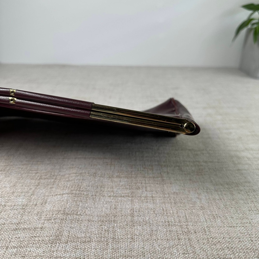 Vintage 1970s Oxblood Burgundy Frame Handbag Clutch Gold Tone Handle - Picture 7 of 11